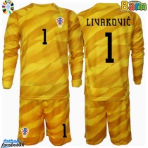 Kroatia Dominik Livakovic #1 Keeper Hjemmedraktsett Barn EM 2024 Langermet (+ Korte bukser)